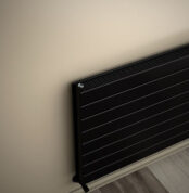 Radiva Tip 21H Dekoratif Radyatör 588x1900 Mat Siyah - 221H05881900B3MS - İthal Dekoratif Radyatör