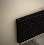 Radiva Tip 22H Dekoratif Radyatör 588x700 Mat Siyah - 222H05880700B3MS - İthal Dekoratif Radyatör